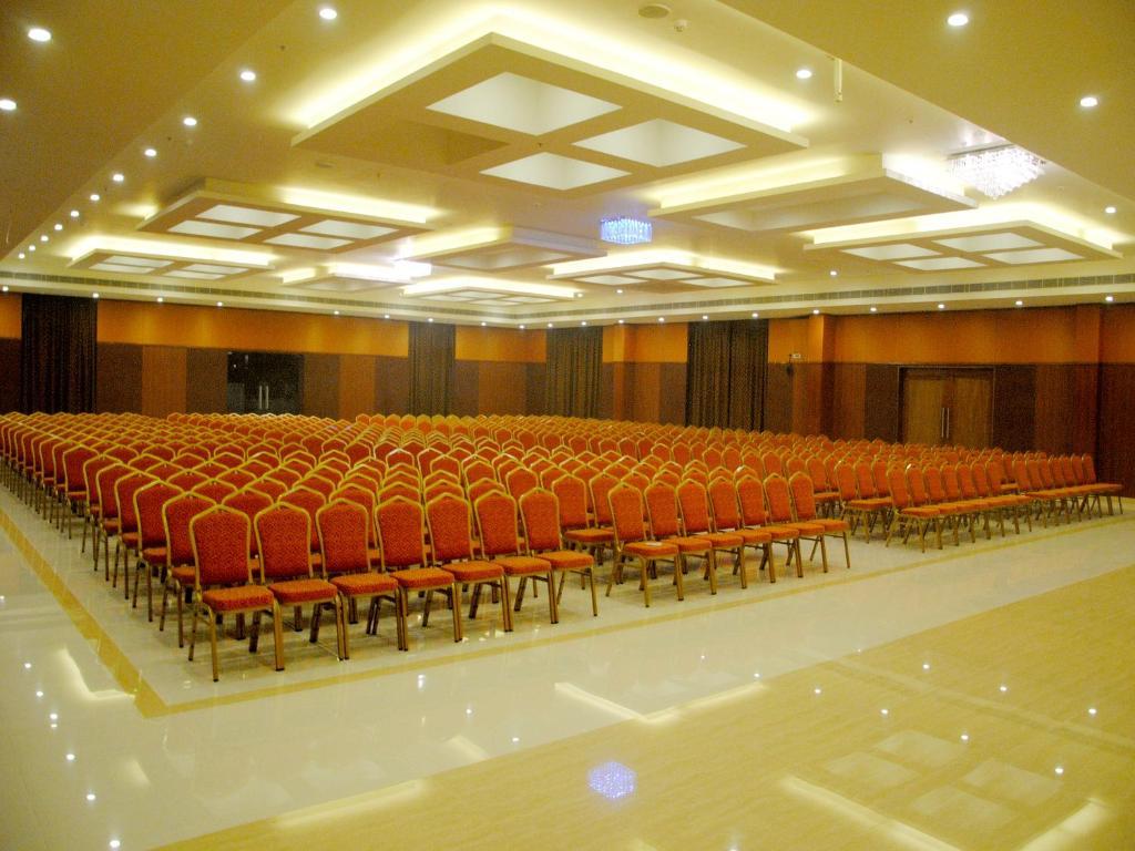 Fortune Select Grand Ridge, Tirupati - Member Itc Hotels' Group Exterior foto The Auditorium