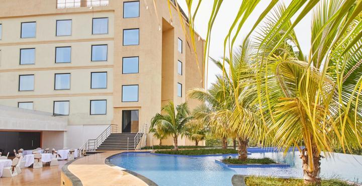 Fortune Select Grand Ridge, Tirupati - Member Itc Hotels' Group Exterior foto The Leela Palace, Hyderabad